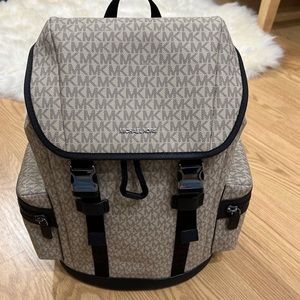 Michael Kors Cooper Hemp/Brown Pocket Backpack